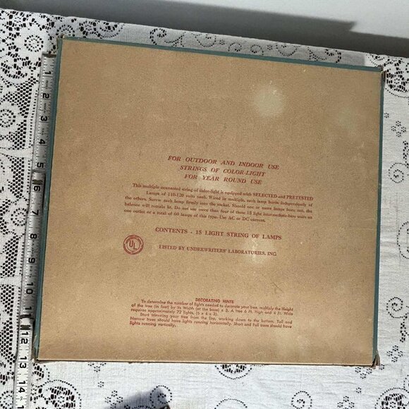 MCM Crescent Christmas Tree lights - Picture 10 of 10